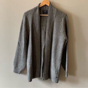 Abercrombie & Fitch Sweater - Small